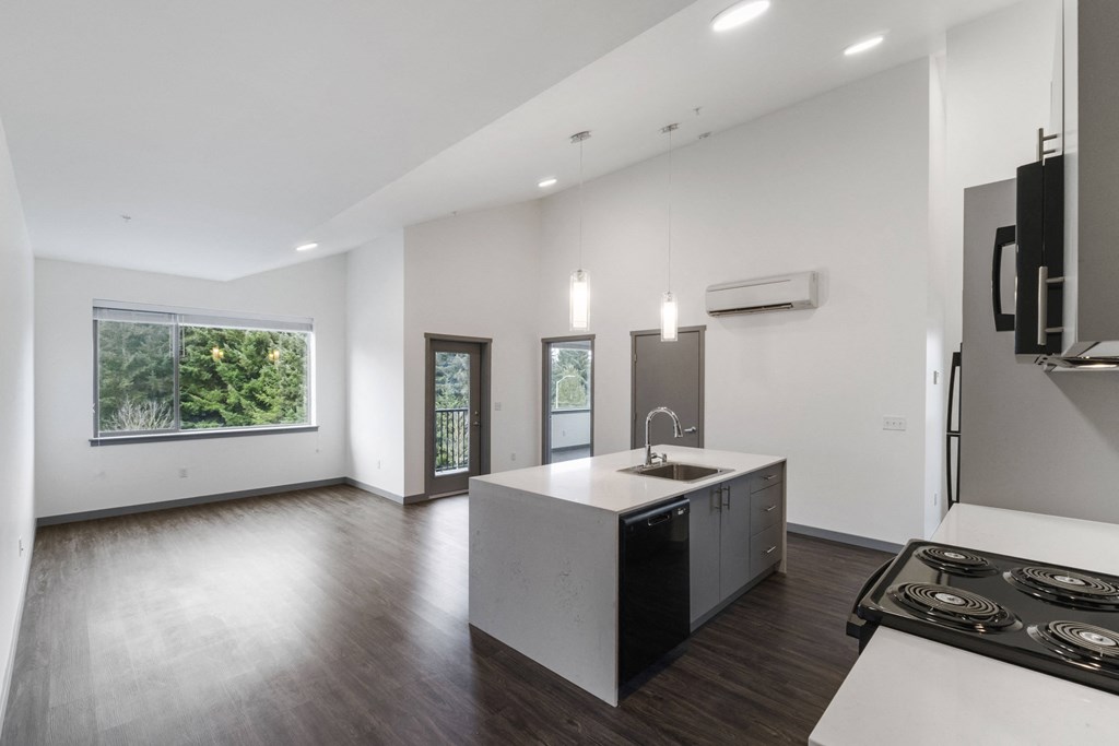 2 Bedroom Vaulted Ceilings