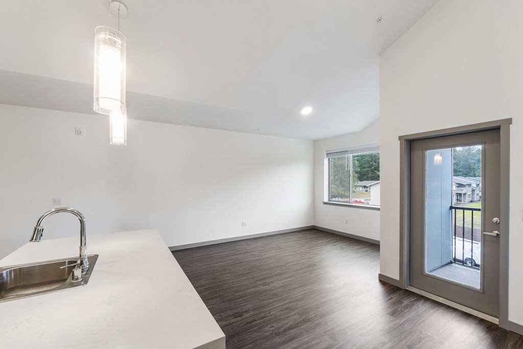 2 Bedroom Vaulted Ceilings