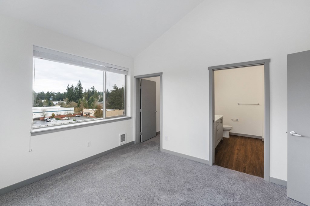 2 Bedroom Vaulted Ceilings