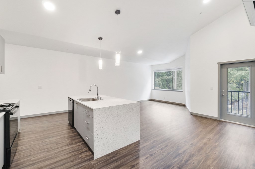 3 Bedroom Vaulted Ceilings