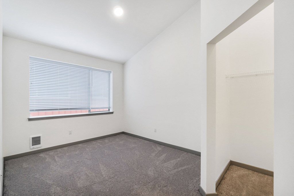 3 Bedroom Vaulted Ceilings