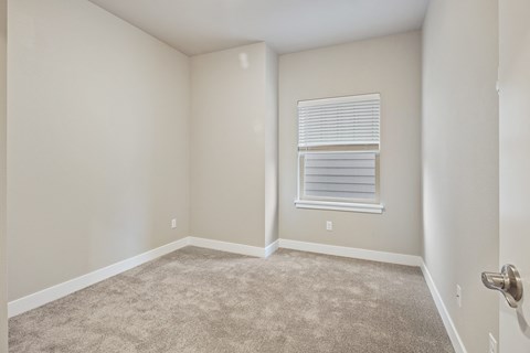 Norpoint Landing Apartments