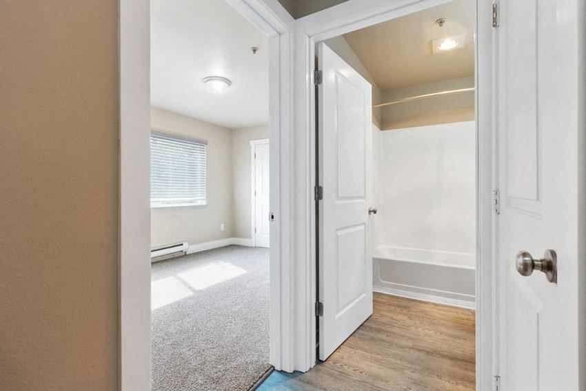 Norpoint Ridge Apartments