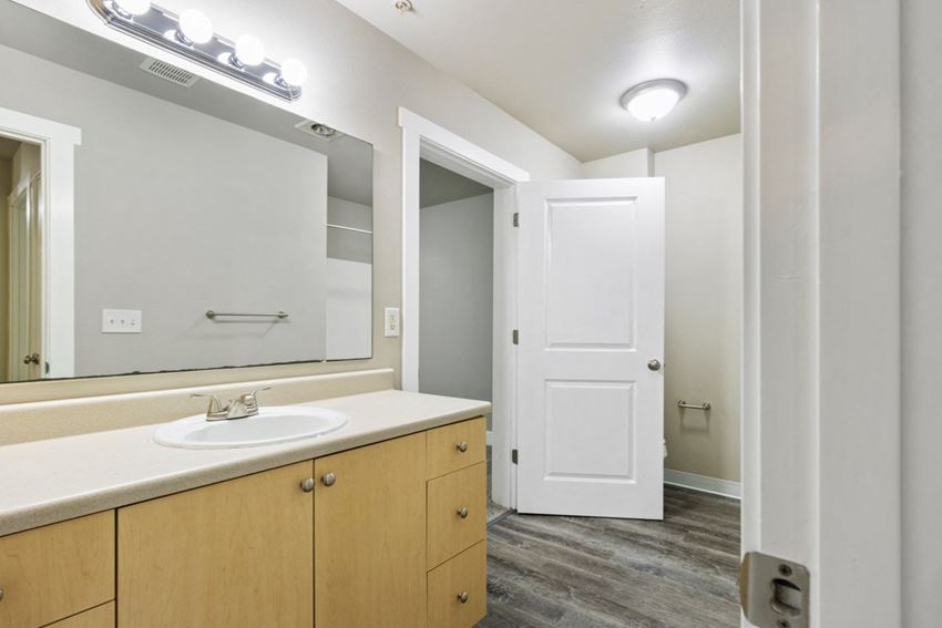 Norpoint Ridge Apartments