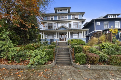 Blackwell Apartments property