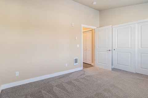 Norpoint Landing Apartments