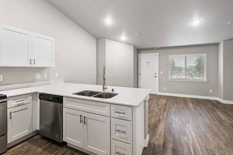 Norpoint Landing Apartments