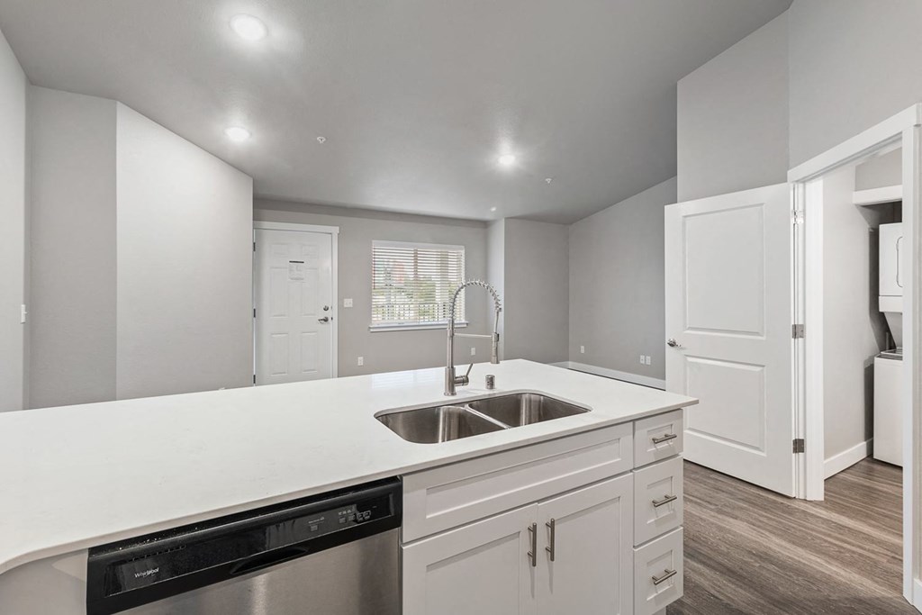 Norpoint Landing Apartments