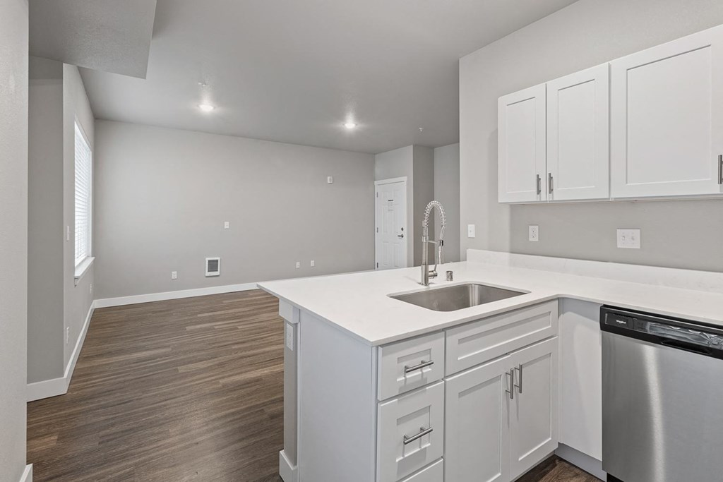 Norpoint Landing Apartments