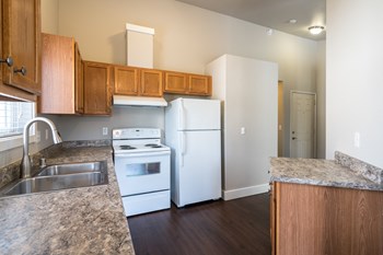 1 Bedroom Home - Photo Gallery 6