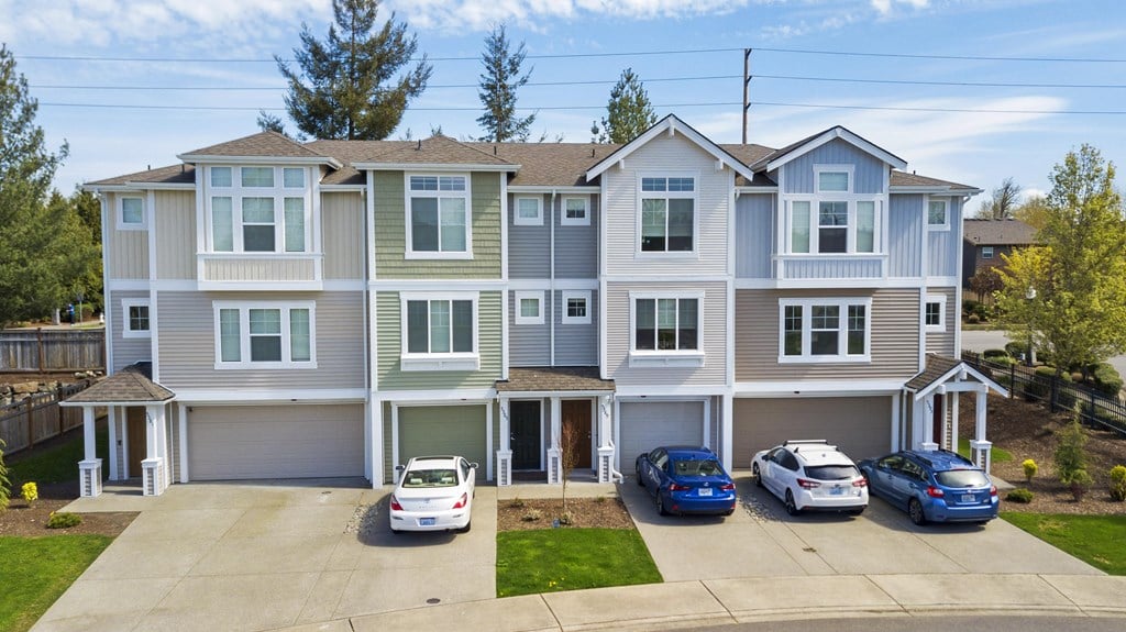 Stonebrooke Townhomes