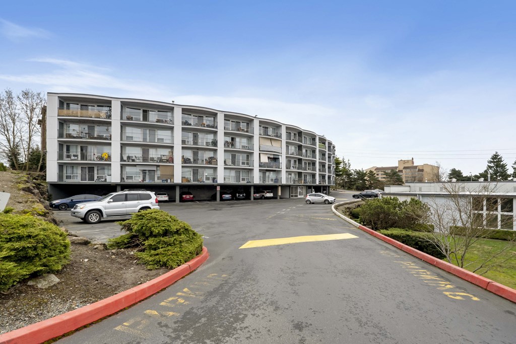 the building in which the hotel is located