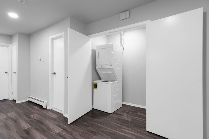 Interior white Interior whiteat Amity Oak, Amityville, New York