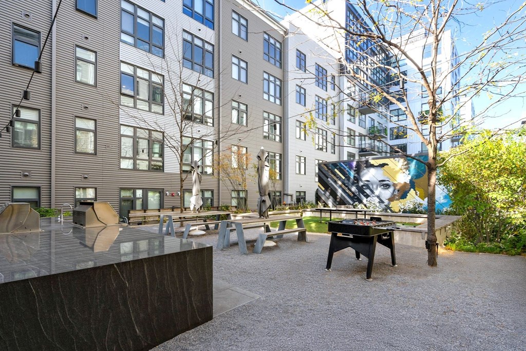 The Edison Union Market Courtyard