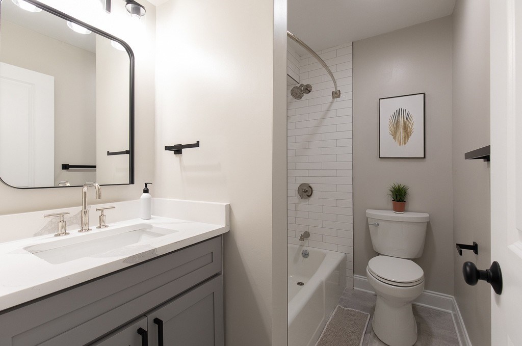 Renovated Bathroom Apartment Greenwich Place