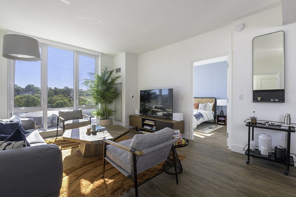 Living room decor at Continuum, White Plains, NY, 10606