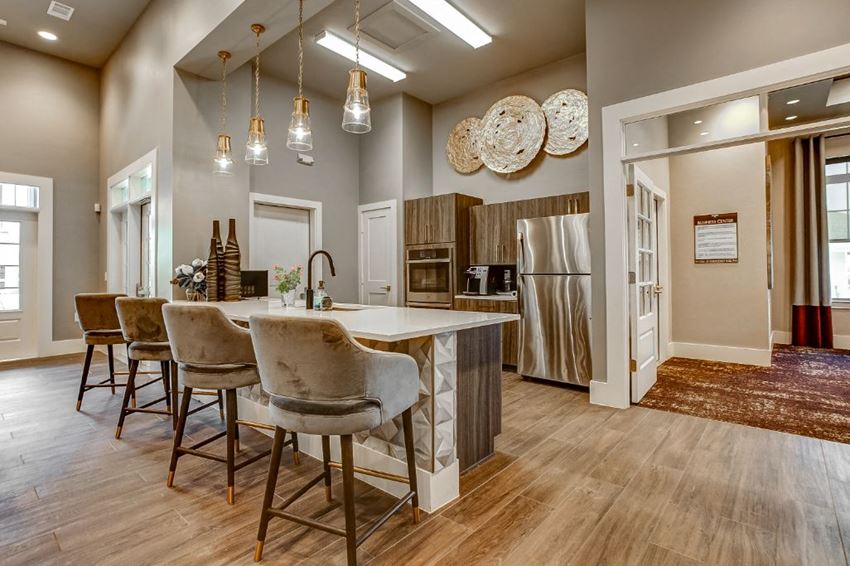 Beautiful Clubhouse Dining Room at The Waverly Apartment Homes, Burleson, Texas, 76028 - Photo Gallery 1