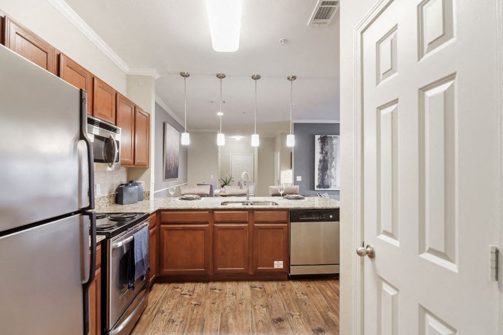 Newly Renovated Kitchen at Cumberland Place Apartment Homes, Tyler, TX