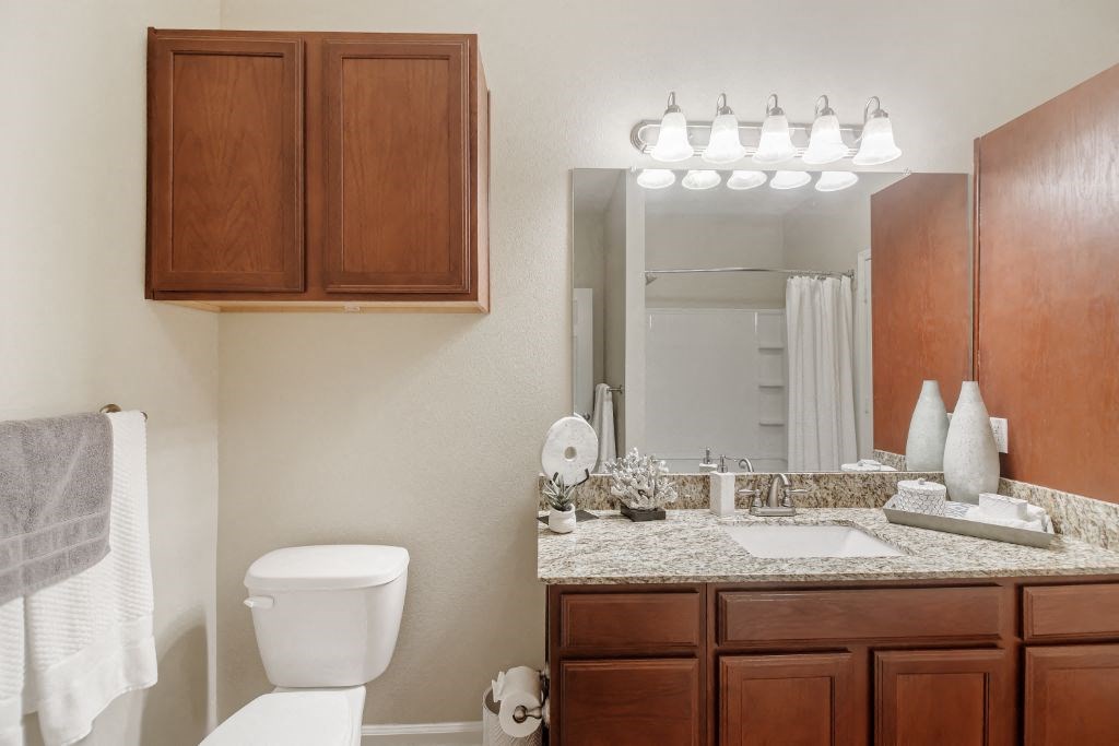 Beautiful Bathroom Fittings at Cumberland Place Apartment Homes, Tyler, TX, 75703
