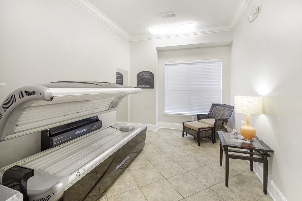 Spa room with a spa tub and a table at Highlands Apartment Homes, Bartlett, Tennessee
