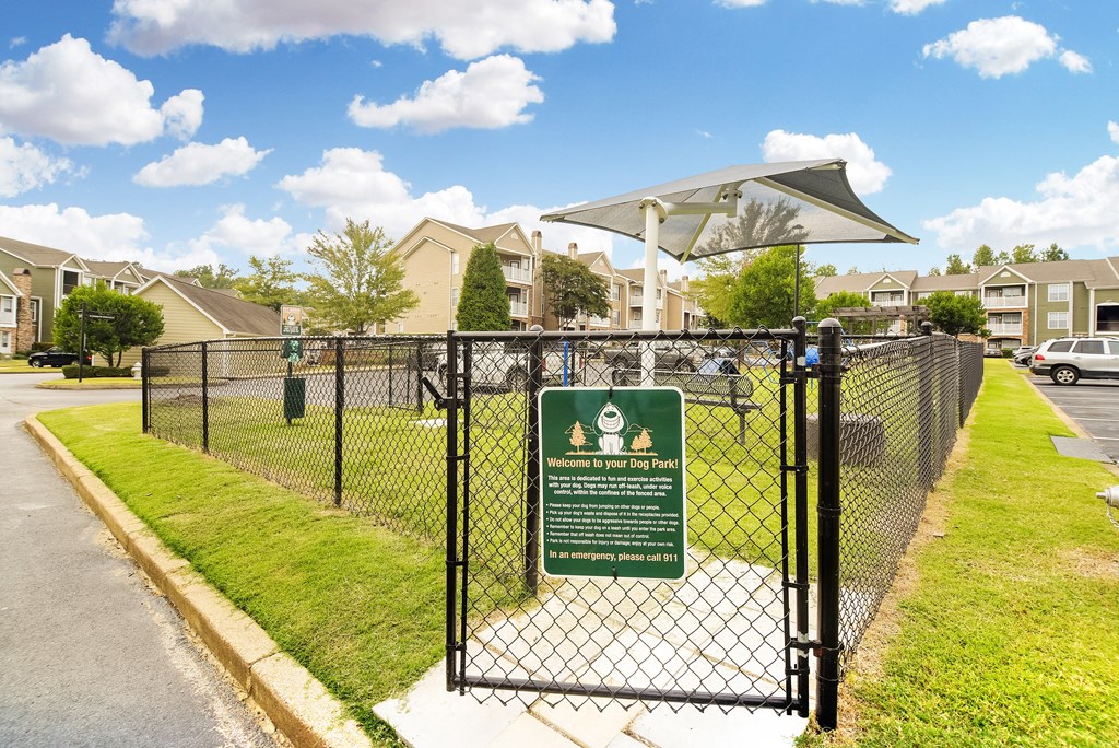 Fenced in dog park at Highlands Apartment Homes, Bartlett, 38135