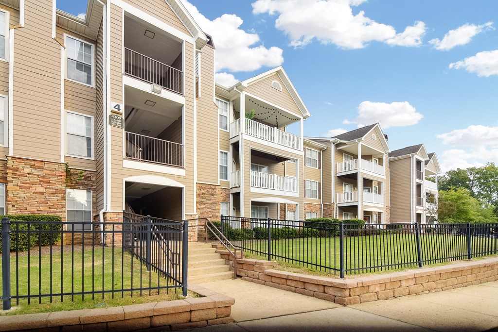 Balconies and patios at Highlands Apartment Homes, Bartlett, TN, Tennessee , 38135