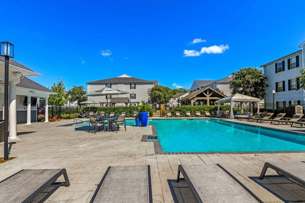 Swim at Avalon Apartment Homes, Starkville, MS