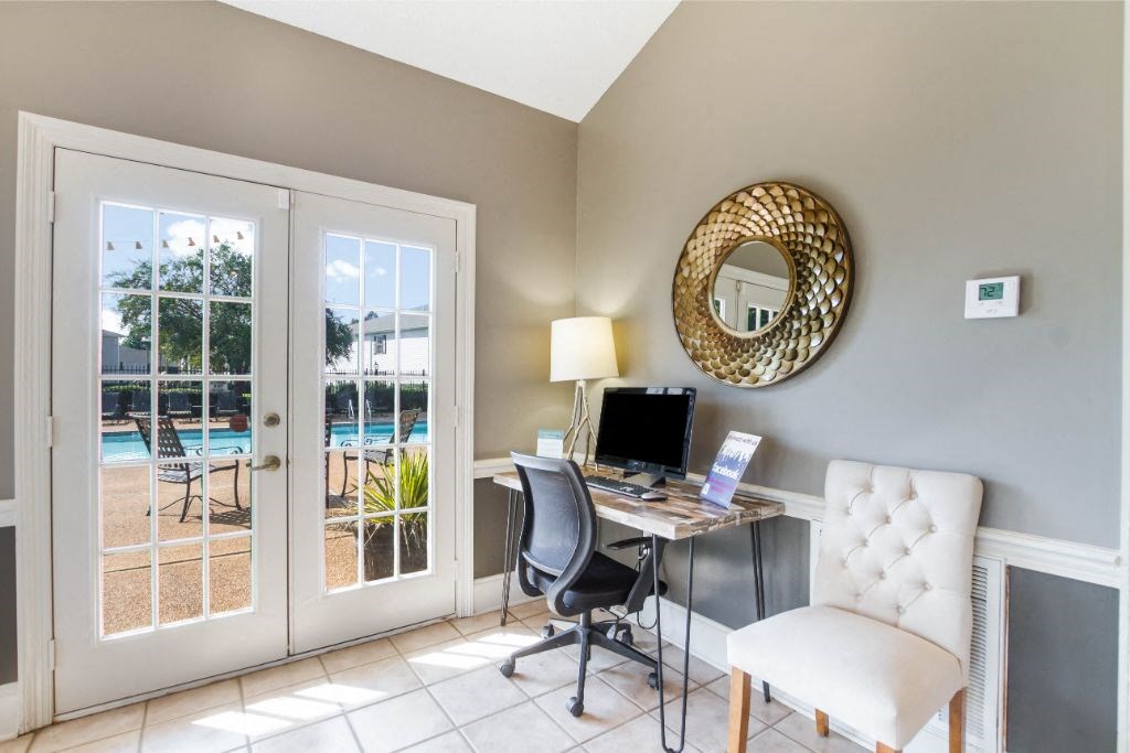 Business Center at The Colony Apartment Homes, Mississippi
