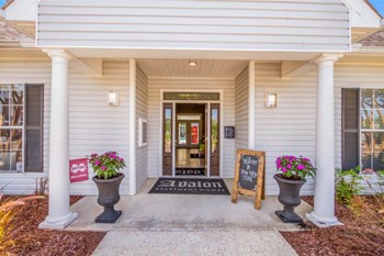 Clubhouse Entrance at Avalon Apartment Homes, MS