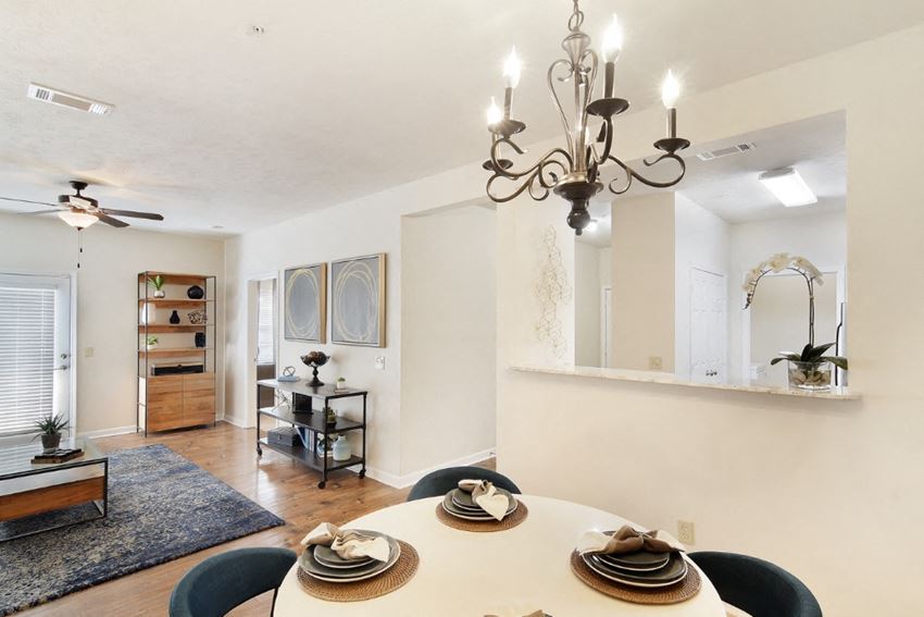 Landing At Willow Bayou Apartment Homes, 2940 Le Oaks Drive, Bossier