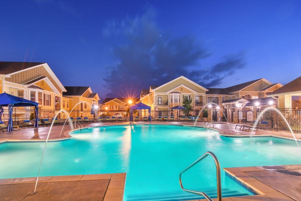 Wellington Grande Apartment Homes, 3637 US Hwy 259 N, Longview, TX