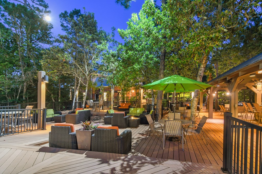 Spacious Patio With Sitting Arrangements at Lagniappe of Biloxi Apartment Homes, Biloxi, MS, 39532