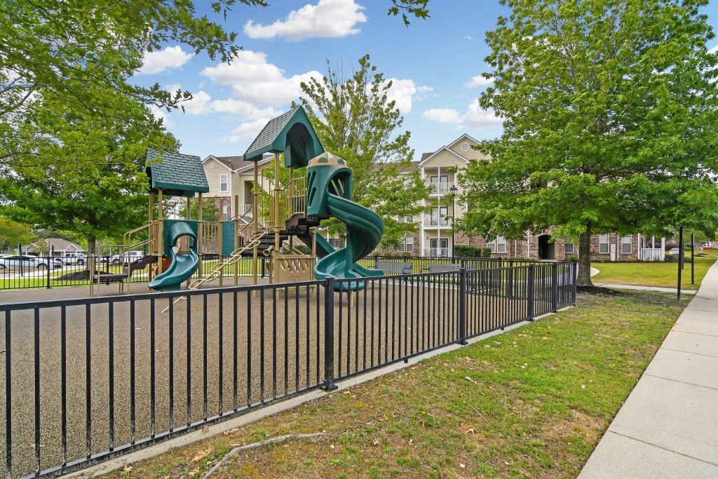 the preserve at ballantyne commons community playground