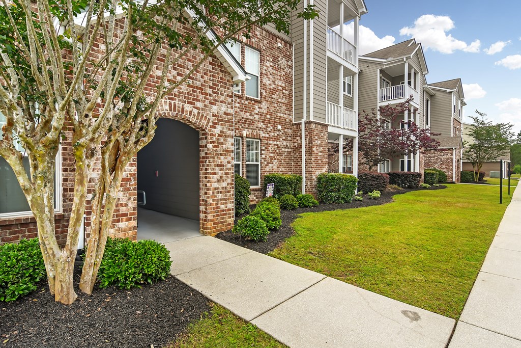 our apartments offer a walkway to the entrance of our building at Charleston Apartment Homes, Alabama 36695