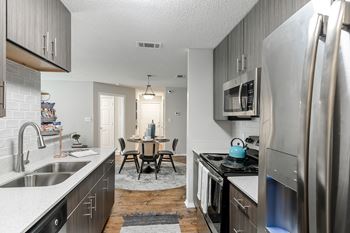 Stainless steel appliances at Parkwest Apartment Homes, Hattiesburg, 39402