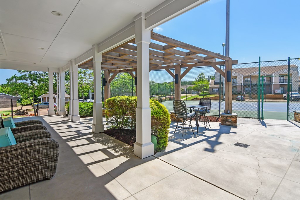 Large Private Patios at Highpointe Apartment Homes, Brandon, 39042