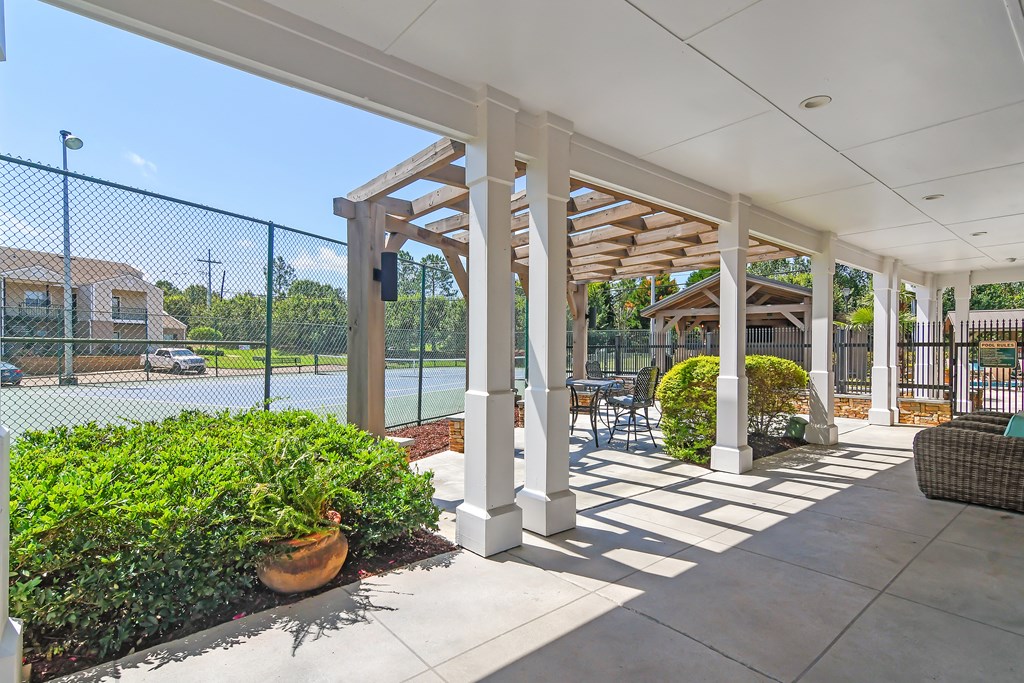 Clubhouse patiotyne commons at Highpointe Apartment Homes, Brandon, MS, 39042