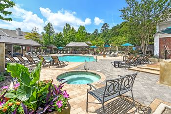 Hot tub at Legacy Apartment Homes in Ridgeland, MS