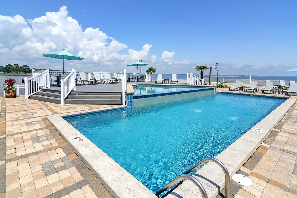 Pool View at Lakeshore Pointe Apartment Homes, Brandon, 39047