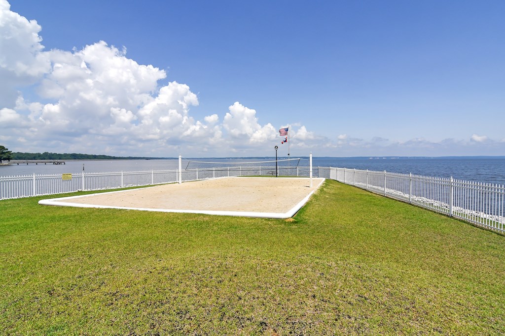 Volleyball Court at Lakeshore Pointe Apartment Homes, Mississippi
