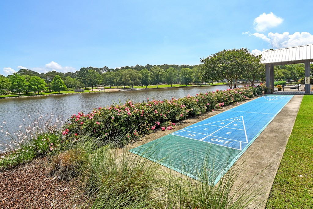 Shuffle board at Lakeshore Pointe Apartment Homes, Brandon, MS