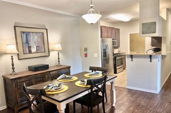 Open Dining Room and Breakfast Bar Open Dining Room and Breakfast Bar - Photo Gallery 4