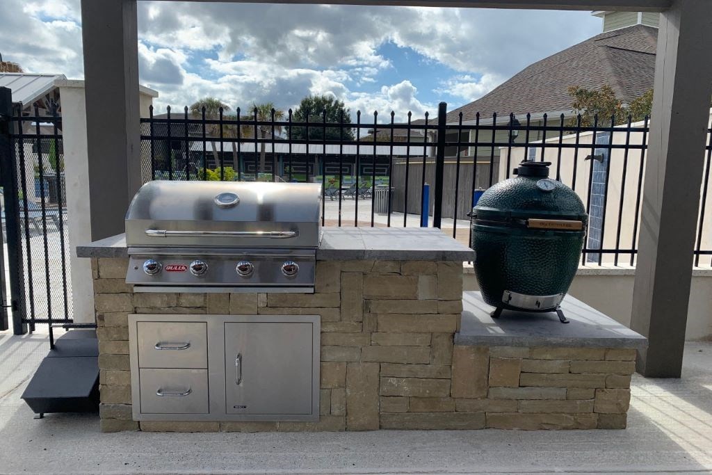 Green Egg Grill at Canebrake Apartment Homes, Louisiana, 71115