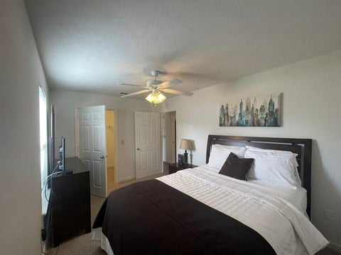 2 bedroom 2 bath Hall Guest Bedroom at The Plantation Apartment Homes, Mississippi, 38654