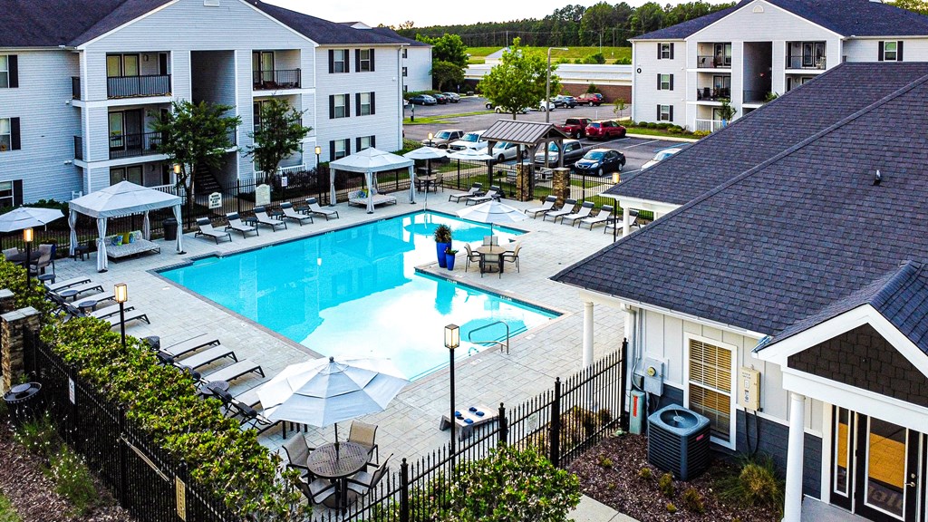 a view of the pool at the residence inn or nearby at Avalon Apartment Homes, Starkville, MS, 39759