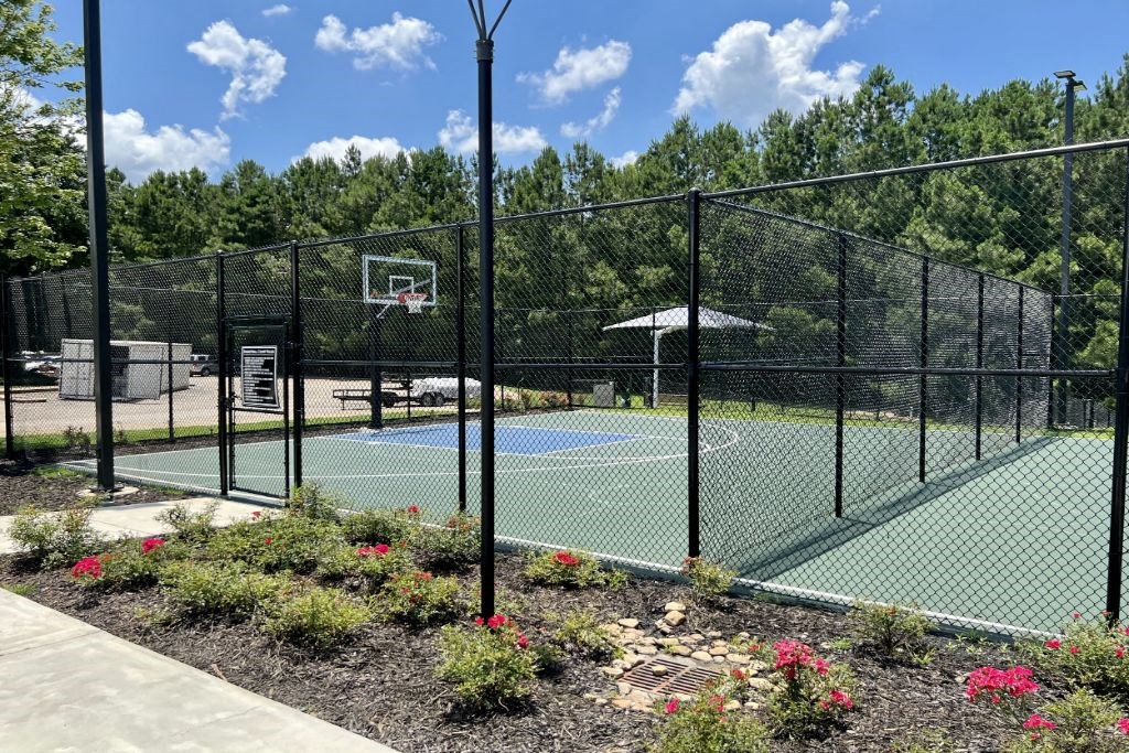 Resort Style Basketball Court at Reserve at Park Place Apartment Homes, Hattiesburg, Mississippi