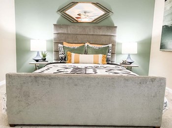 Master Bedroom at Crossgates Apartment Homes, Starkville