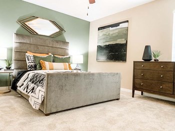 Well Appointed Bedroom at Crossgates Apartment Homes, Mississippi, 39759
