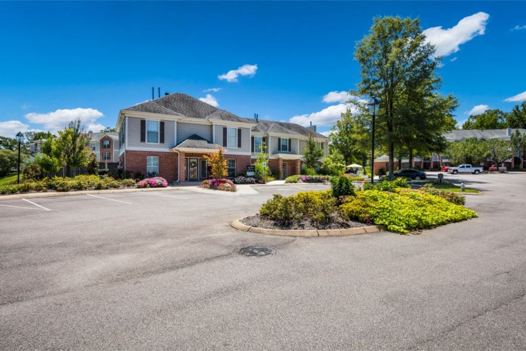 Apartment Buildings at Quail Ridge Apartment Homes, Bartlett, TN, 38135