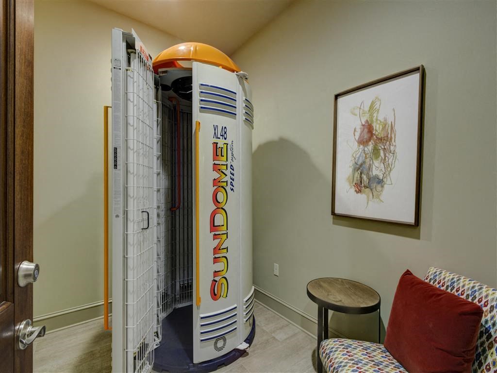 Tanning Bed at Cambridge Station Apartment Homes, Mississippi, 38655